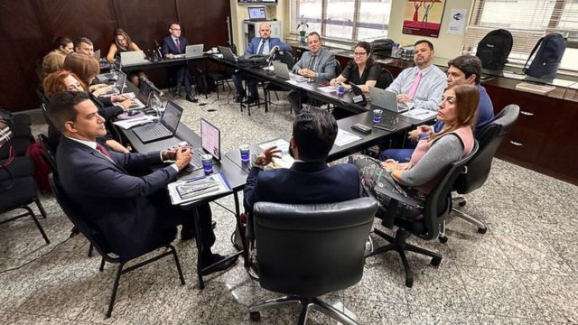 Paridade e prestação de contas são destaques na reunião da Diretoria								