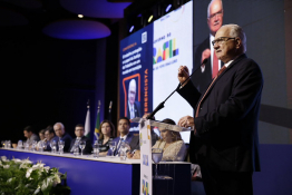 Na abertura do 22º Conamat, ministro Edson Fachin alerta para impactos das mudanças no mundo do trabalho							