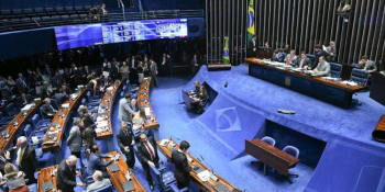 Senado aprova PL que considera atividades de juízes e outras autoridades como de risco							